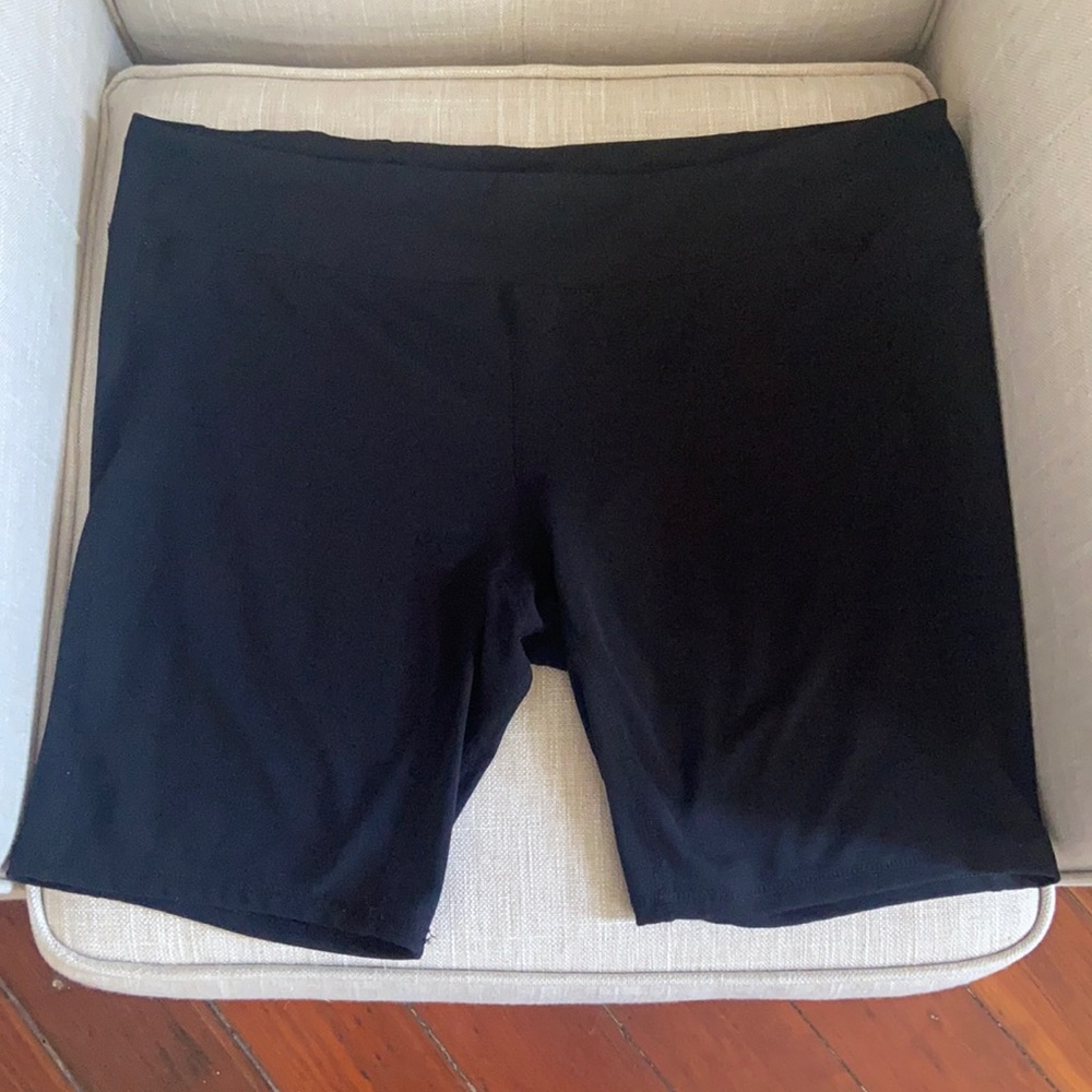 GAP biking shorts
